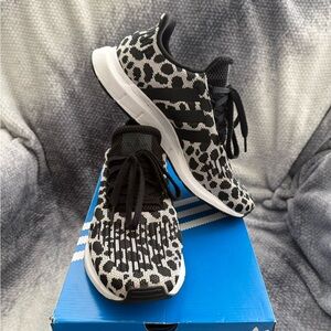 Women’s adidas swift run cheetah print